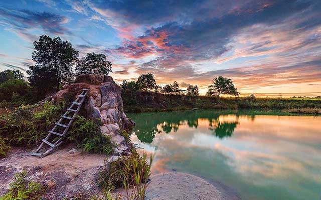 Destinasi Batu Nenek